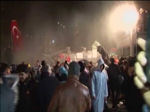 12499081_601765759988351_506294781_o