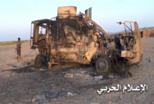 -مدرعات-للمرتزقة-في-الشريجة-بمحافظة-لحج-e1448553065153