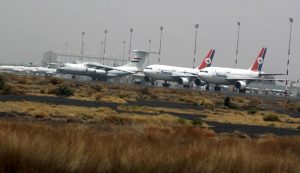 كاميرا العالم: مطار صنعاء الدولي خاو على عرشه!